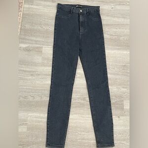 Zara NWOT Black Skinny Jeans Classic Style - women’s size 6